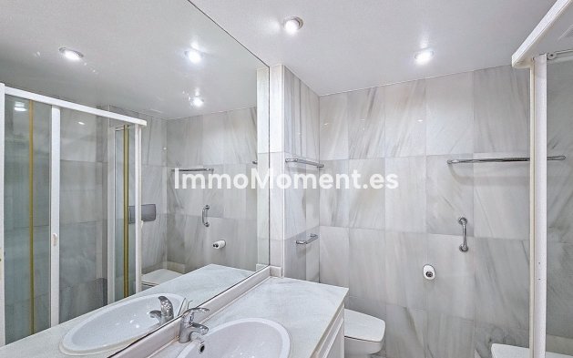 Revente - Maison mitoyenne - Estepona  - Estepona Centro