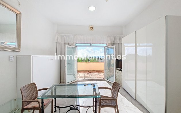 Revente - Maison mitoyenne - Estepona  - Estepona Centro