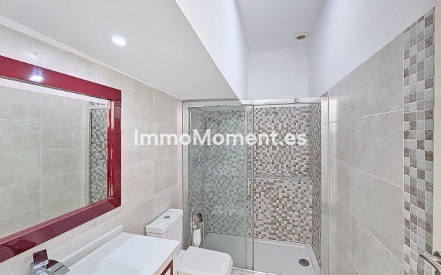 Revente - Maison mitoyenne - Estepona  - Estepona Centro