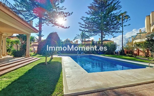 Revente - Maison mitoyenne - Estepona  - Estepona Centro