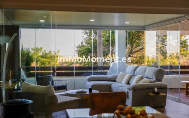 Resale - Apartment - Estepona - Selwo
