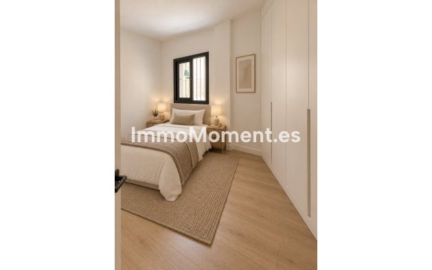 Resale - Apartment - Málaga - Centro Histórico