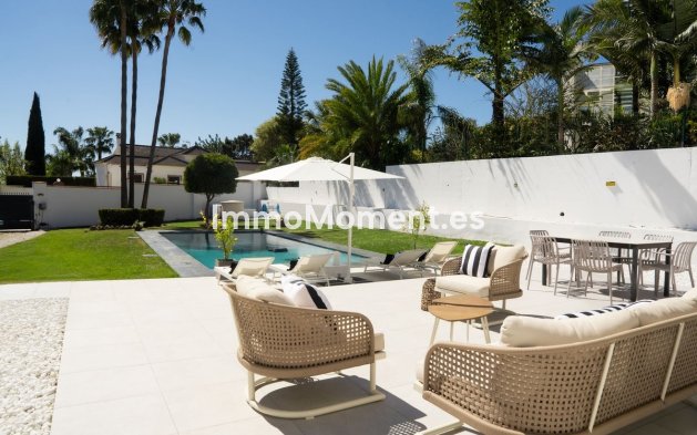 Reventa - Villa independiente - Estepona  - Estepona Centro