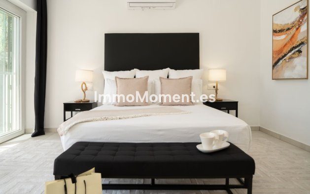 Reventa - Villa independiente - Estepona  - Estepona Centro