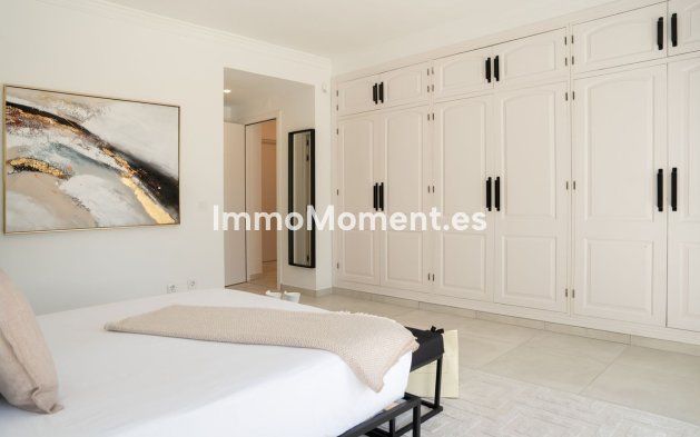 Reventa - Villa independiente - Estepona  - Estepona Centro