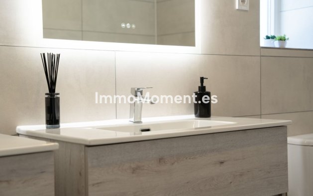 Reventa - Villa independiente - Estepona  - Estepona Centro