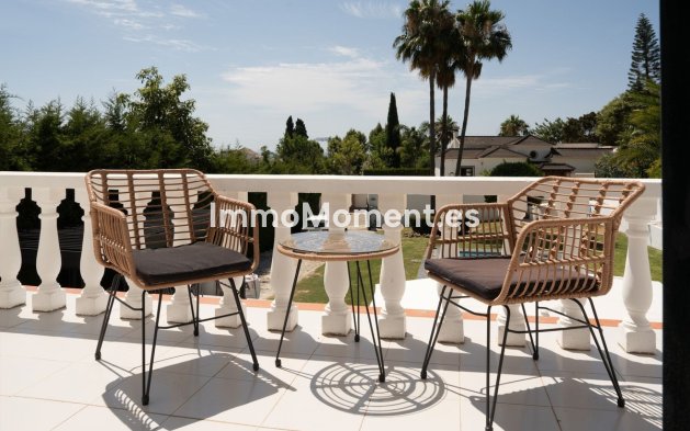Reventa - Villa independiente - Estepona  - Estepona Centro