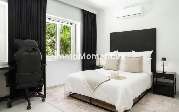 Reventa - Villa independiente - Estepona  - Estepona Centro