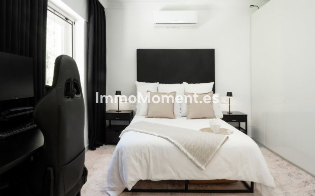 Reventa - Villa independiente - Estepona  - Estepona Centro