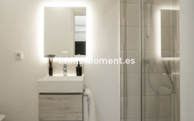 Reventa - Villa independiente - Estepona  - Estepona Centro