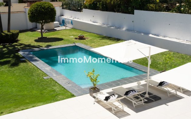 Reventa - Villa independiente - Estepona  - Estepona Centro