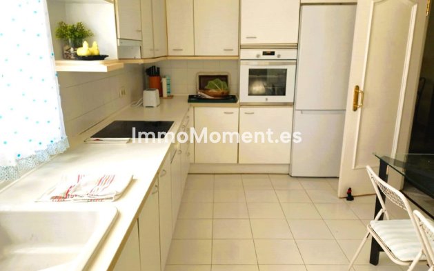 Resale - Apartment - Marbella - Guadalmina Baja