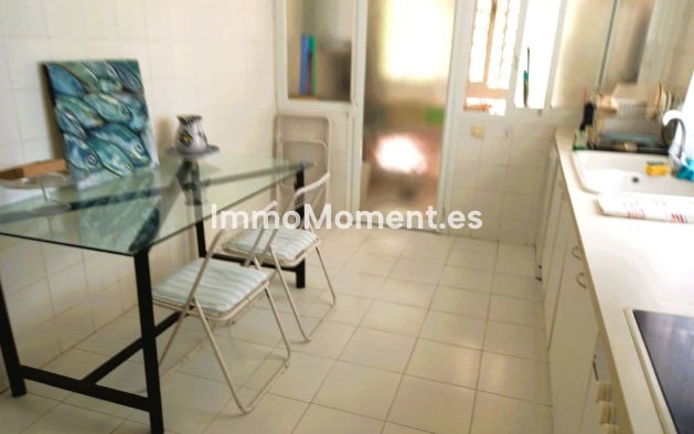 Resale - Apartment - Marbella - Guadalmina Baja