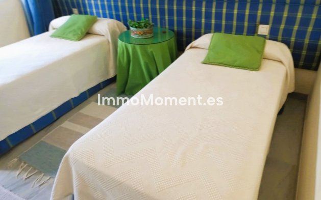 Resale - Apartment - Marbella - Guadalmina Baja