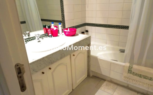Resale - Apartment - Marbella - Guadalmina Baja