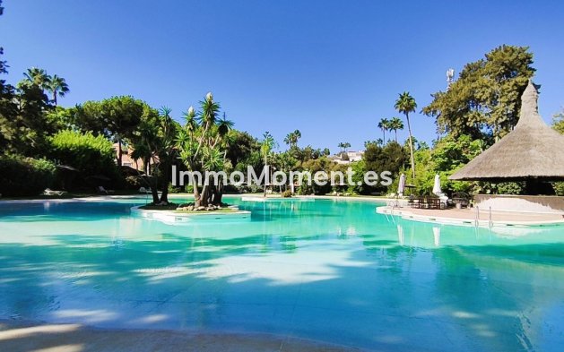 Resale - Apartment - Marbella - Guadalmina Baja