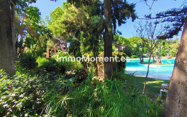 Resale - Apartment - Marbella - Guadalmina Baja