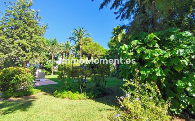 Resale - Apartment - Marbella - Guadalmina Baja