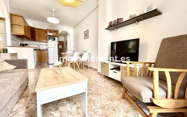 Resale - Apartment - Orihuela Costa - Cabo roig - La Zenia