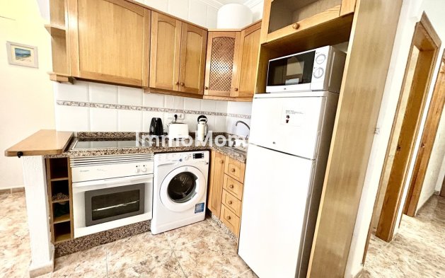 Resale - Apartment - Orihuela Costa - Cabo roig - La Zenia