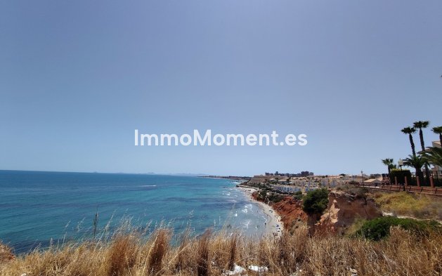 Resale - Apartment - Orihuela Costa - Cabo roig - La Zenia