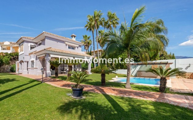 Bestaande woning - Vrijstaande villa - Estepona  - Estepona Centro