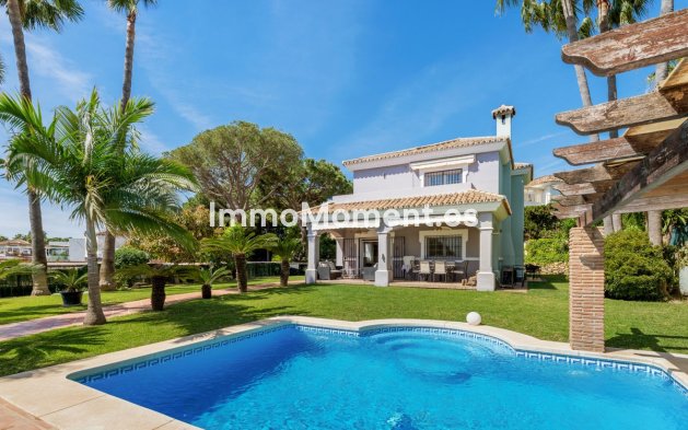 Bestaande woning - Vrijstaande villa - Estepona  - Estepona Centro