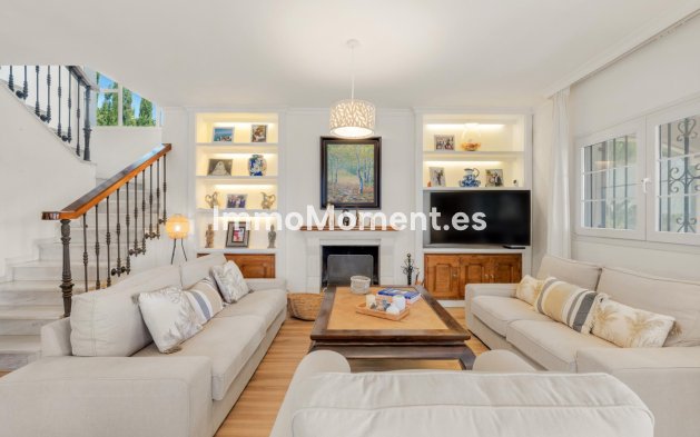 Bestaande woning - Vrijstaande villa - Estepona  - Estepona Centro
