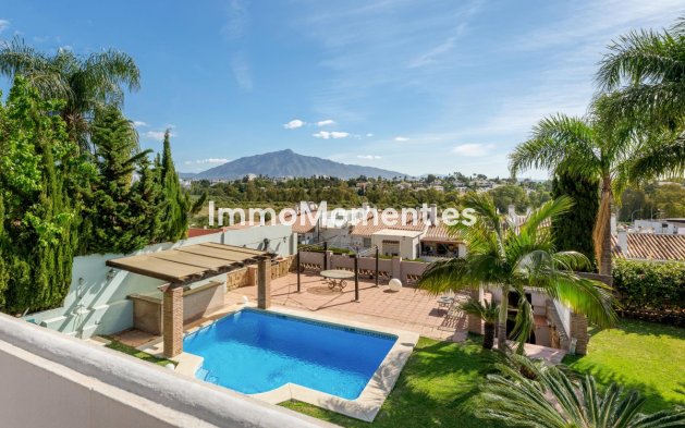 Bestaande woning - Vrijstaande villa - Estepona  - Estepona Centro