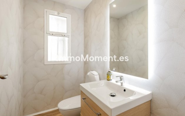 Bestaande woning - Vrijstaande villa - Estepona  - Estepona Centro
