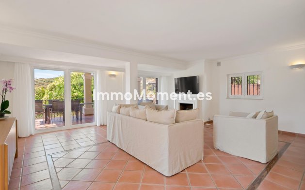 Reventa - Villa independiente - Estepona  - Valle Romano