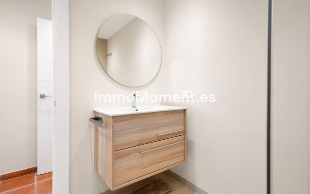 Reventa - Villa independiente - Estepona  - Valle Romano