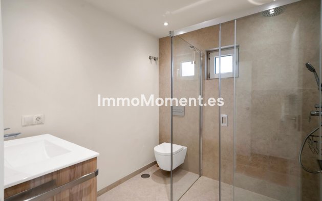 Reventa - Villa independiente - Estepona  - Valle Romano