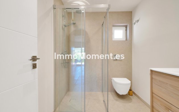 Reventa - Villa independiente - Estepona  - Valle Romano