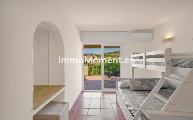 Reventa - Villa independiente - Estepona  - Valle Romano