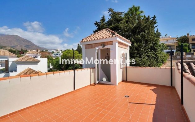 Reventa - Villa independiente - Estepona  - Valle Romano