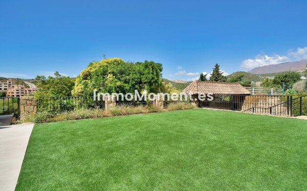 Reventa - Villa independiente - Estepona  - Valle Romano