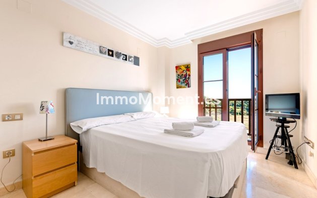 Revente - Appartement - Estepona  - Atalaya