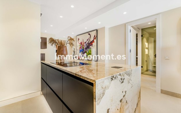 Bestaande woning - Appartement - Estepona  - Estepona Centro