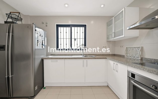 Bestaande woning - Vrijstaande villa - Marbella - La Mairena