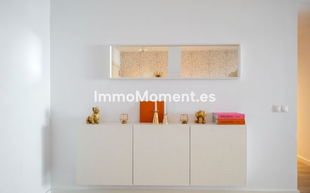 Resale - Apartment - Marbella - La Campana