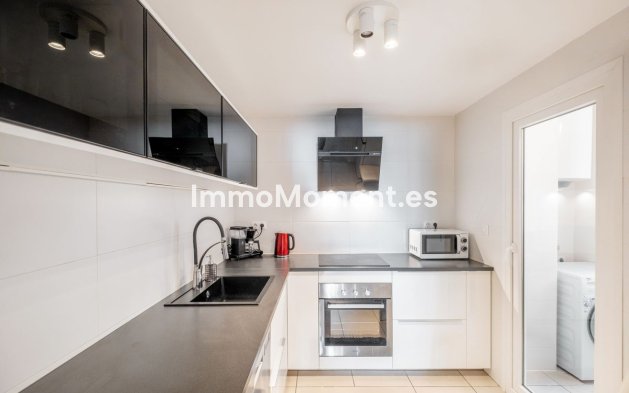 Resale - Apartment - Marbella - La Campana