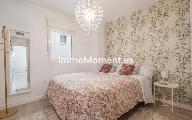 Resale - Apartment - Marbella - La Campana