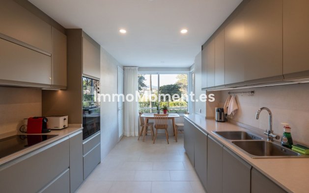 Bestaande woning - Appartement - Estepona  - Estepona Centro