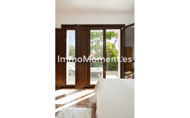 Bestaande woning - Vrijstaande villa - Estepona  - Estepona Centro