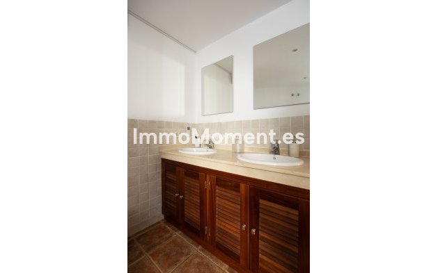 Bestaande woning - Vrijstaande villa - Estepona  - Estepona Centro