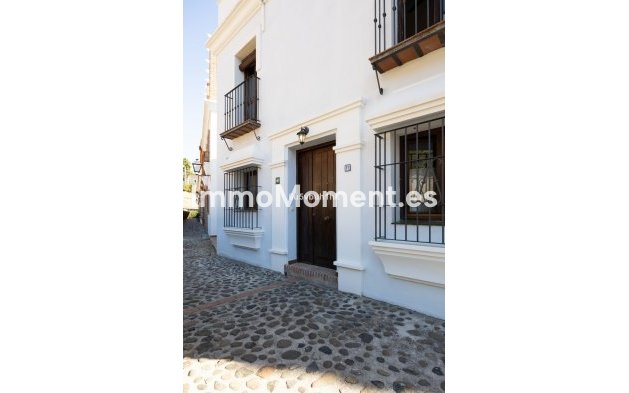 Bestaande woning - Vrijstaande villa - Estepona  - Estepona Centro