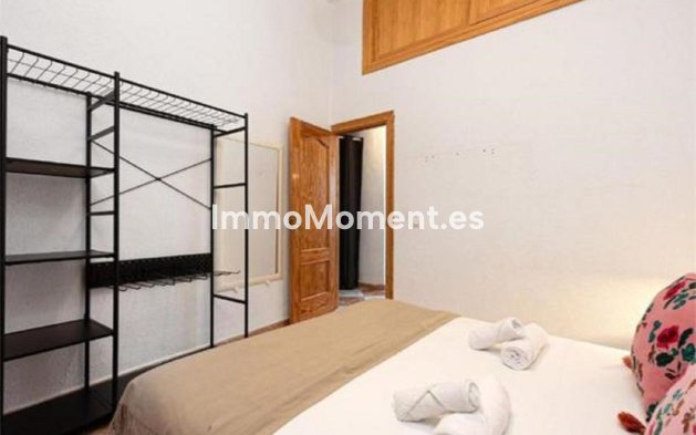 Resale - Apartment - Málaga - Málaga Centro