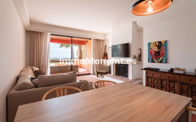 Resale - Apartment - Benahavís - Benahavís Centro