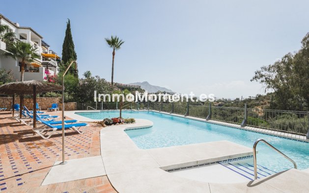 Resale - Apartment - Benahavís - Benahavís Centro
